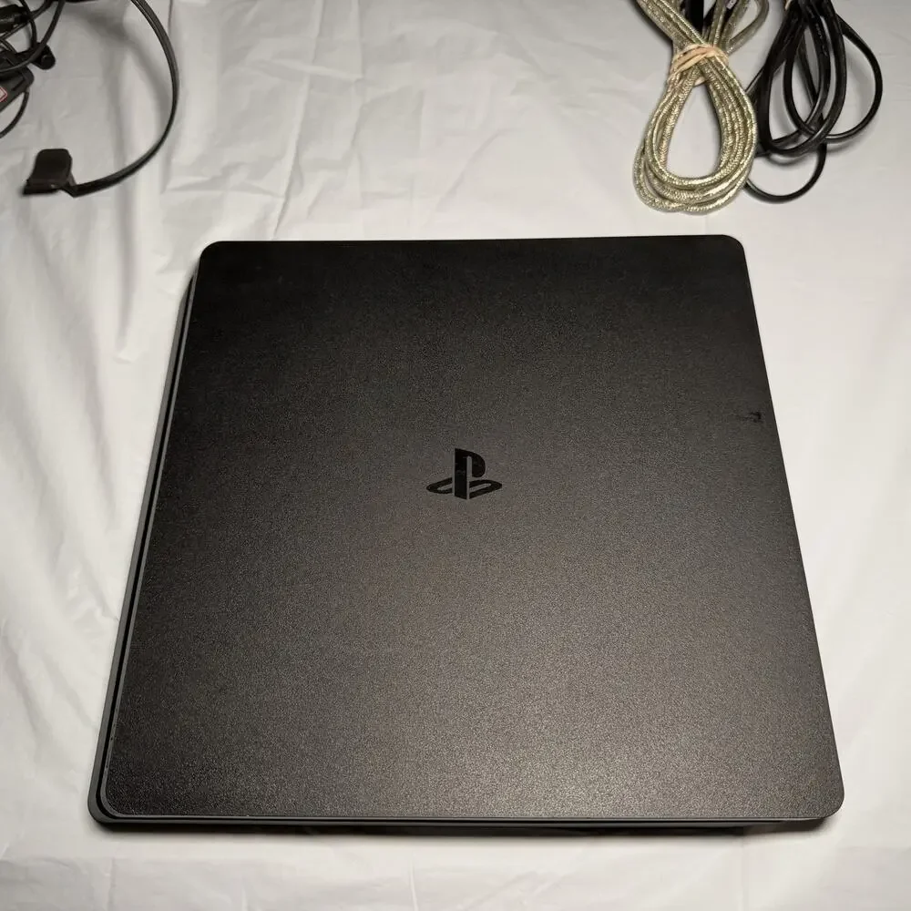 Sony PlayStation 4 Slim 500GB CUH-2015A Console with Controller RD DESCRIPTION